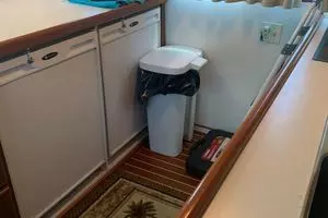 1979 Hatteras Sportfish thumbnail 17