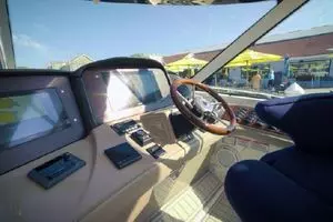 2005 Sea Ray Sundancer thumbnail 2