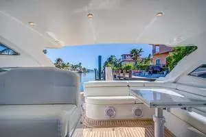 2008 Pershing thumbnail 16