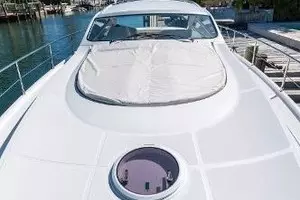 2008 Pershing thumbnail 4