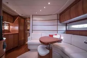 2008 Pershing thumbnail 19