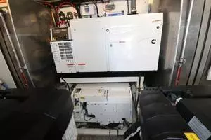 2017 Prestige Motoryacht thumbnail 32