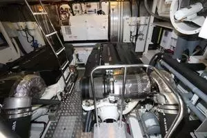 2017 Prestige Motoryacht thumbnail 31