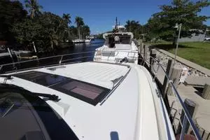 2017 Prestige Motoryacht thumbnail 25