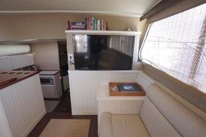 Huckins 44 - Knight Kap - Salon