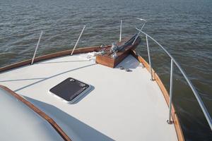 Huckins 44 - Knight Kap - Bow