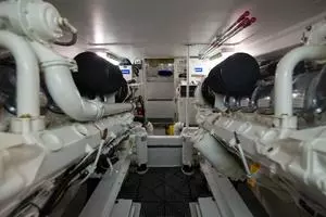 2001 Viking 50 Express thumbnail 54