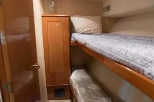 2001 Viking 50 Express thumbnail 17