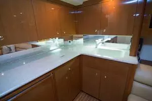 2001 Viking 50 Express thumbnail 7