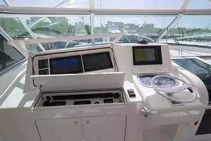 2001 Viking 50 Express thumbnail 29