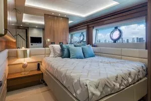2018 Sunseeker 86 Yacht thumbnail 38