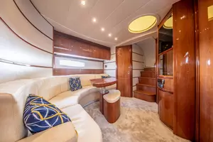 2004 Pershing Express thumbnail 24