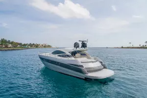 2004 Pershing Express thumbnail 6