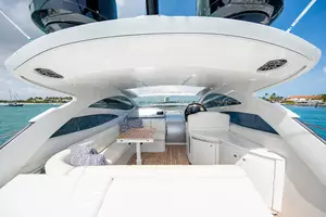 2004 Pershing Express thumbnail 16