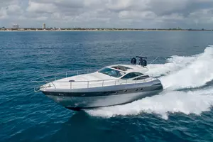 2004 Pershing Express thumbnail 10