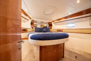 2004 Pershing Express thumbnail 32