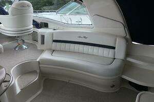 2005 Sea Ray 500 Sundancer thumbnail 13