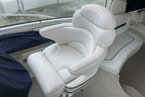 2005 Sea Ray 500 Sundancer thumbnail 33