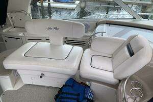 2005 Sea Ray 500 Sundancer thumbnail 11