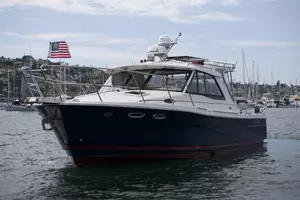 2015 Cutwater 30 Sedan thumbnail 32