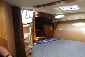 2015 Cutwater 30 Sedan thumbnail 12