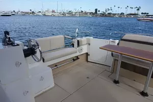 2015 Cutwater 30 Sedan thumbnail 17