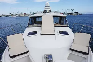 2015 Cutwater 30 Sedan thumbnail 22