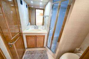 1998 Hatteras Sport Deck thumbnail 61