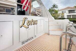 1998 Hatteras Sport Deck thumbnail 36