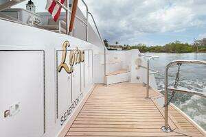 1998 Hatteras Sport Deck thumbnail 35