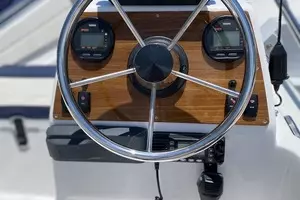 1998 Hatteras Sport Deck thumbnail 26