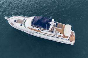 1998 Hatteras Sport Deck thumbnail 6