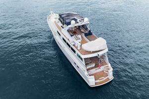 1998 Hatteras Sport Deck thumbnail 5