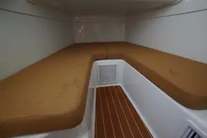 2013 Yellowfin 42 - seating