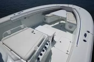 2013 Yellowfin 42 - deck