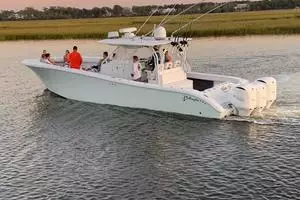 2013 Yellowfin 42 - port profile