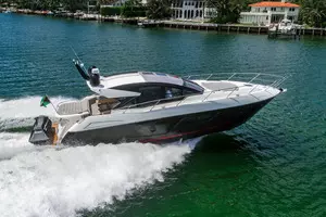 2019 Sunseeker Predator thumbnail 7