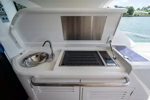 2019 Sunseeker Predator thumbnail 24