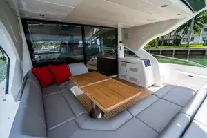 2019 Sunseeker Predator thumbnail 25