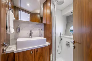 2019 Sunseeker Predator thumbnail 77
