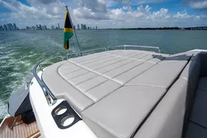 2019 Sunseeker Predator thumbnail 28