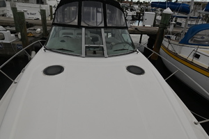 Krystle Clear 32ft Sea Ray Yacht For Sale