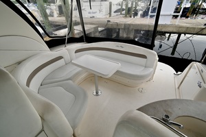 Krystle Clear 32ft Sea Ray Yacht For Sale