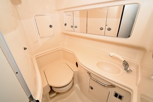 Krystle Clear 32ft Sea Ray Yacht For Sale