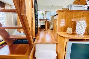 2003 Navigator 5700 Rival thumbnail 38