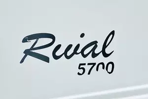 2003 Navigator 5700 Rival thumbnail 2