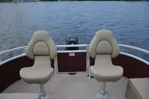 18ft Starcraft Yacht For Sale