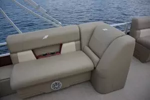 18ft Starcraft Yacht For Sale