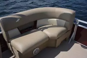 18ft Starcraft Yacht For Sale