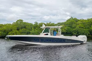 2017 Boston Whaler 370 Outrage thumbnail 9